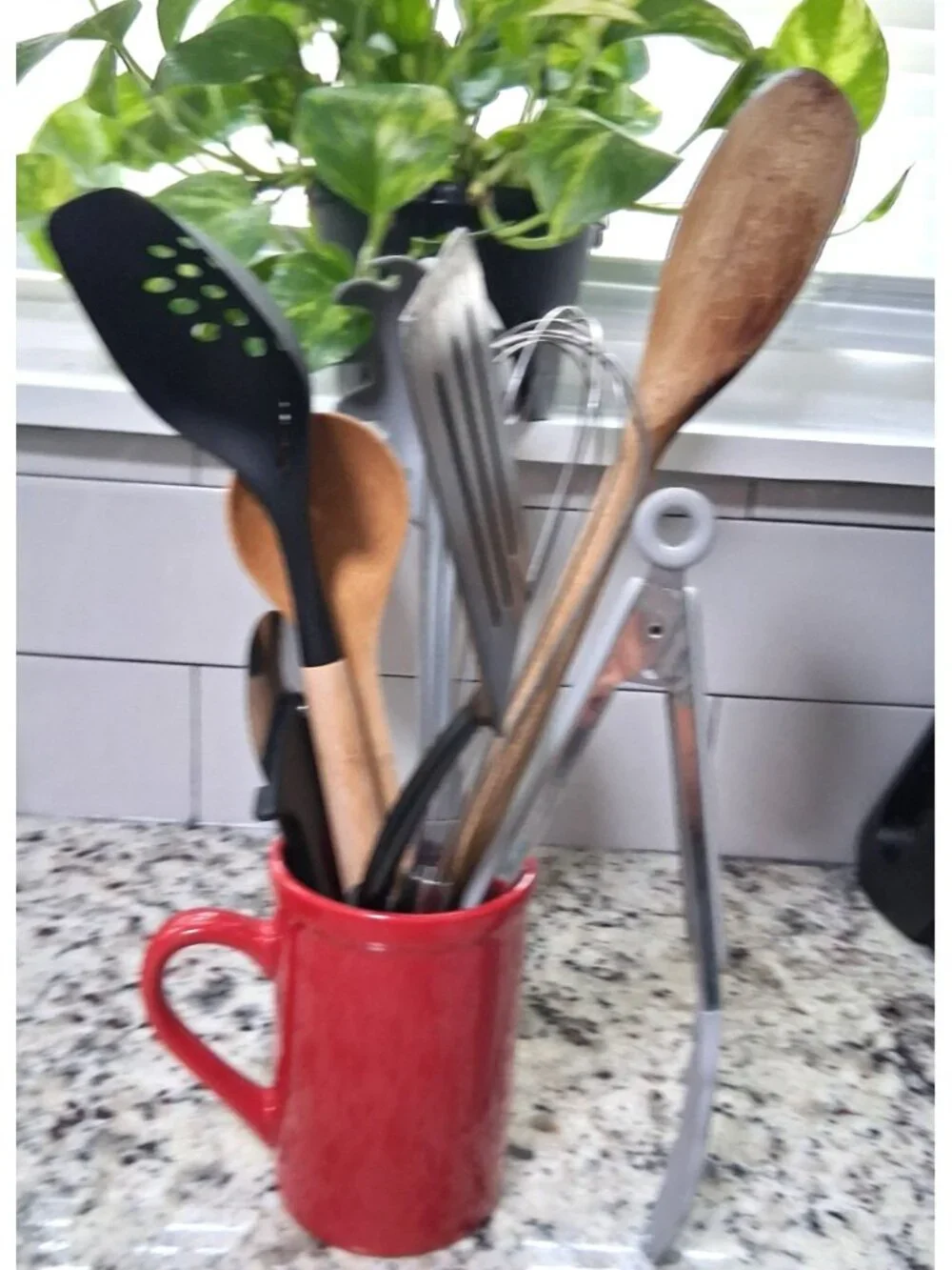 Bundle Of 8-Assorted Kitchen Gadgets/ Black Nylon Utensils-and red storage cup